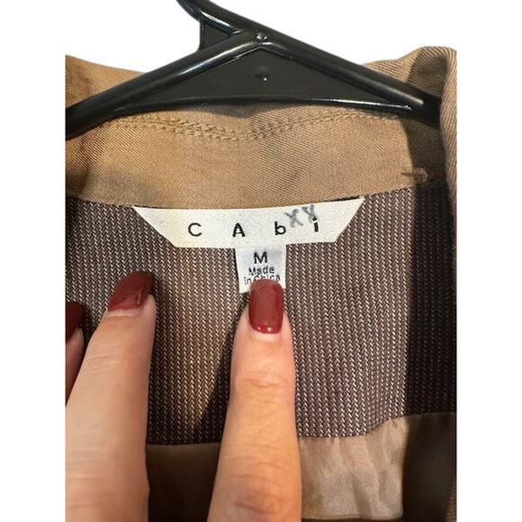 CAbi Beige Cotton Blend 3 Button Front Deep Pockets Lined Coat Women Sz M - Picture 8 of 13